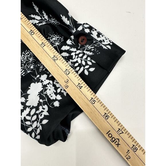 Womens Laurel Ridge Shirt Size 16 Black and White Floral 3/4 Sleeve Button Up - Picture 9 of 11